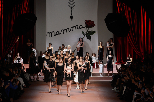 Фотосессия Dolce&Gabbana Mamma