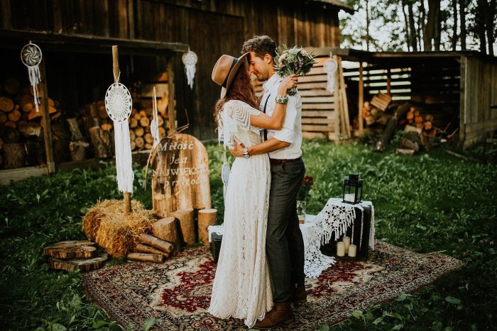 Свадебный образ жениха бежевый