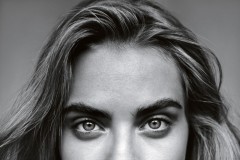 Vogue UK и Кара Делевинь