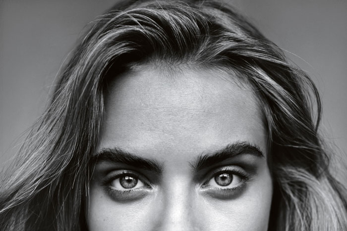 Vogue UK и Кара Делевинь