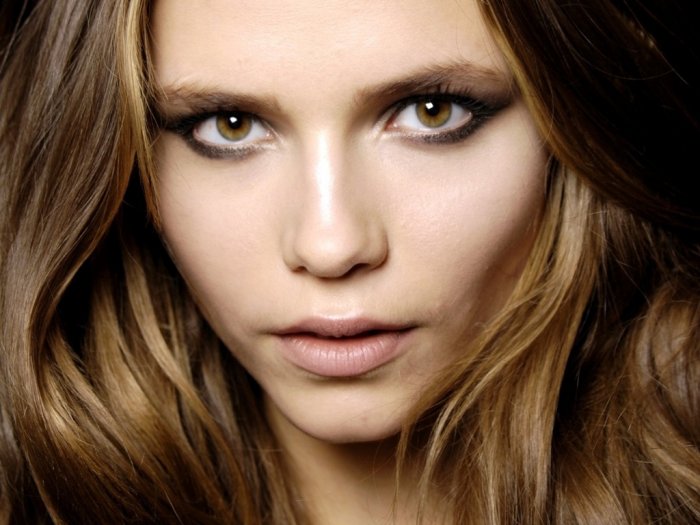 Наташа Поли