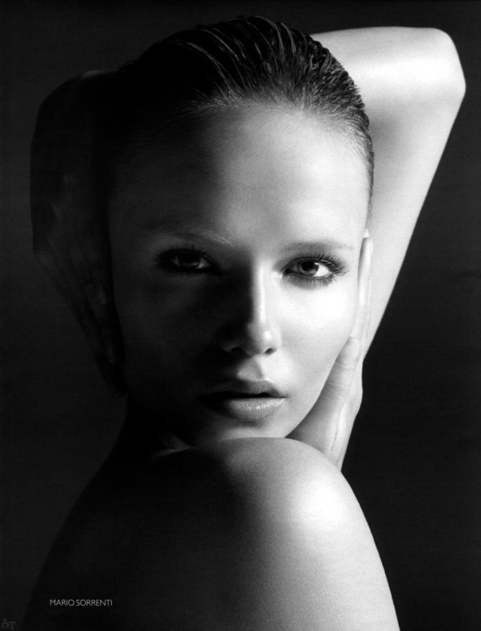 Наташа Поли