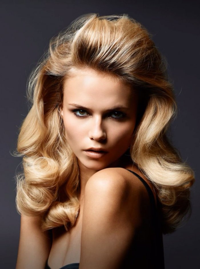 Наташа Поли