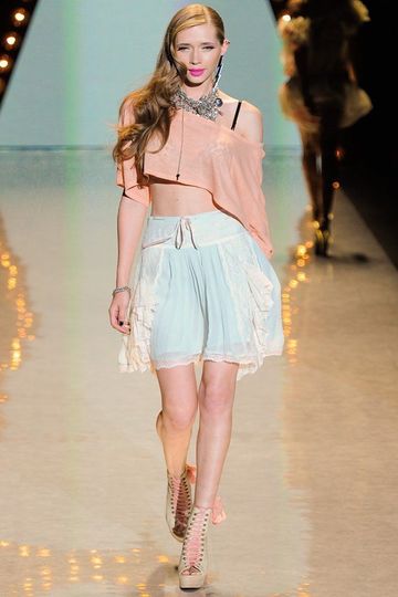 Бетси Джонсон