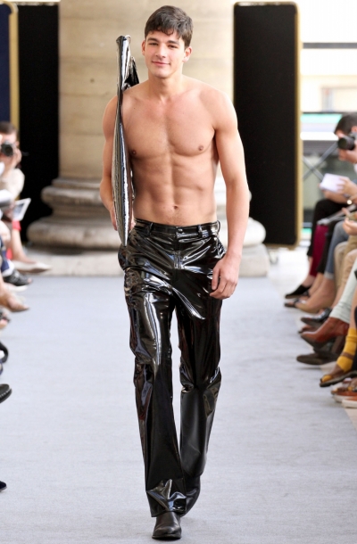 Пьер Карден