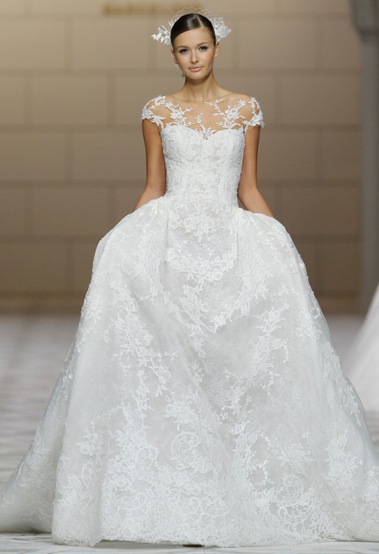 Свадебные платья