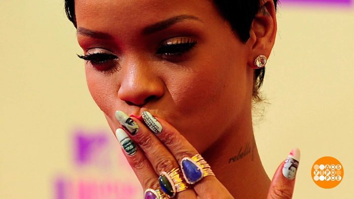 Rihanna ногти