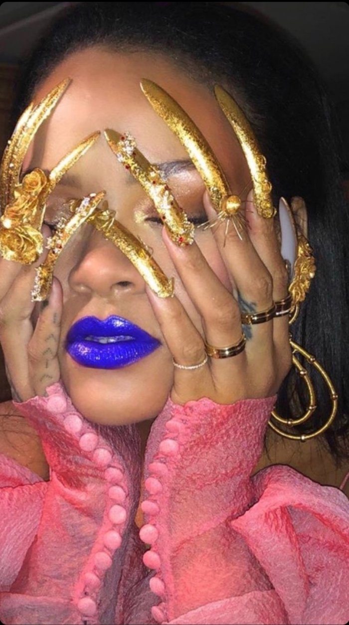 Rihanna ногти