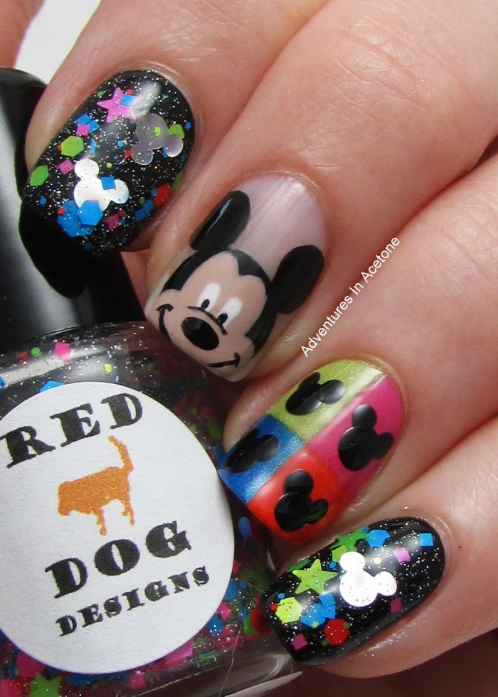 Маникюр френч с Микки Маусом