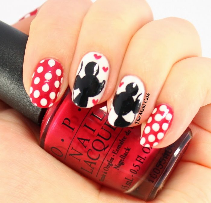 Микки Маус и Минни Маус на ногтях