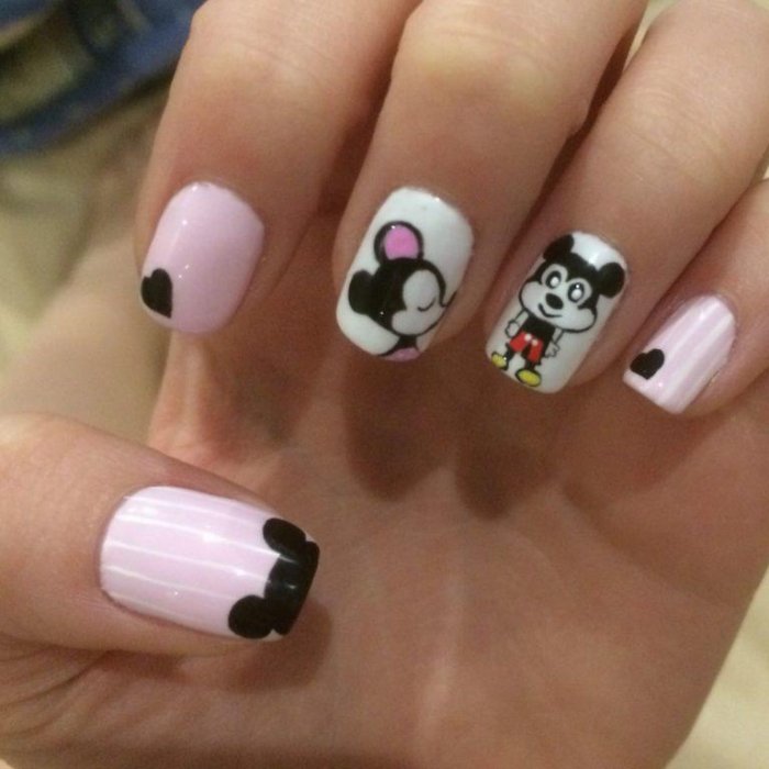 Маникюр Микки Маус