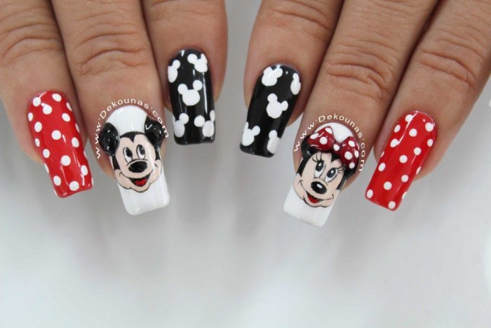 Маникюр с Микки и Минни