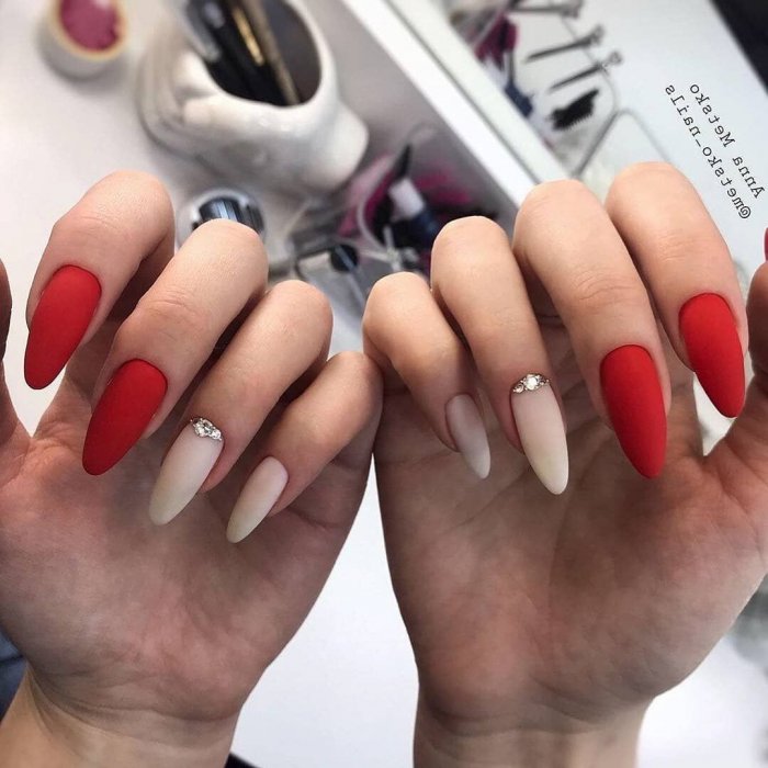Красные ногти дизайн 2020 с розами