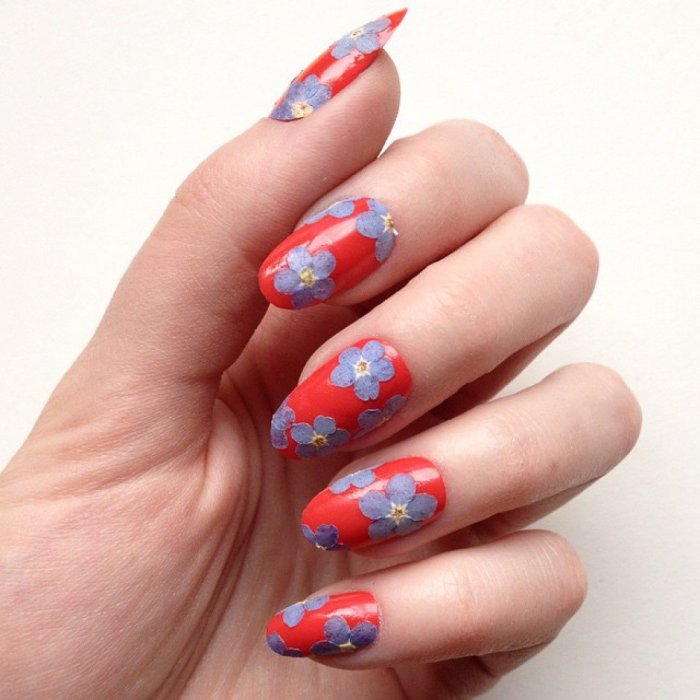 Красивые ногти лето красные