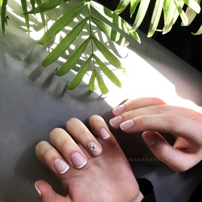 Маникюр на 8 марта