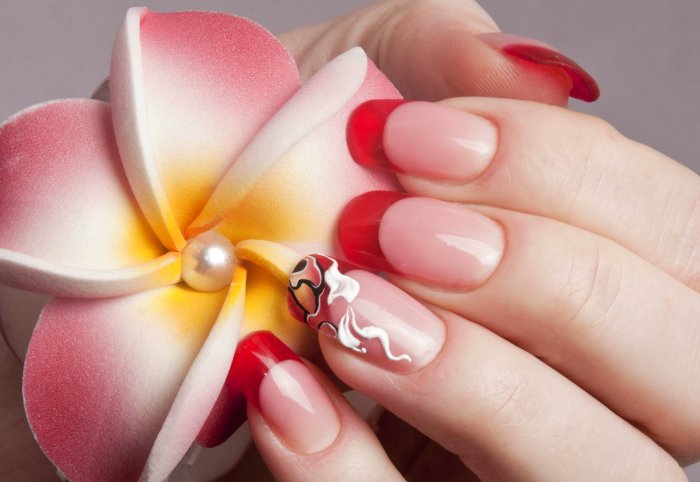 Дизайн ногтей к 8 марта