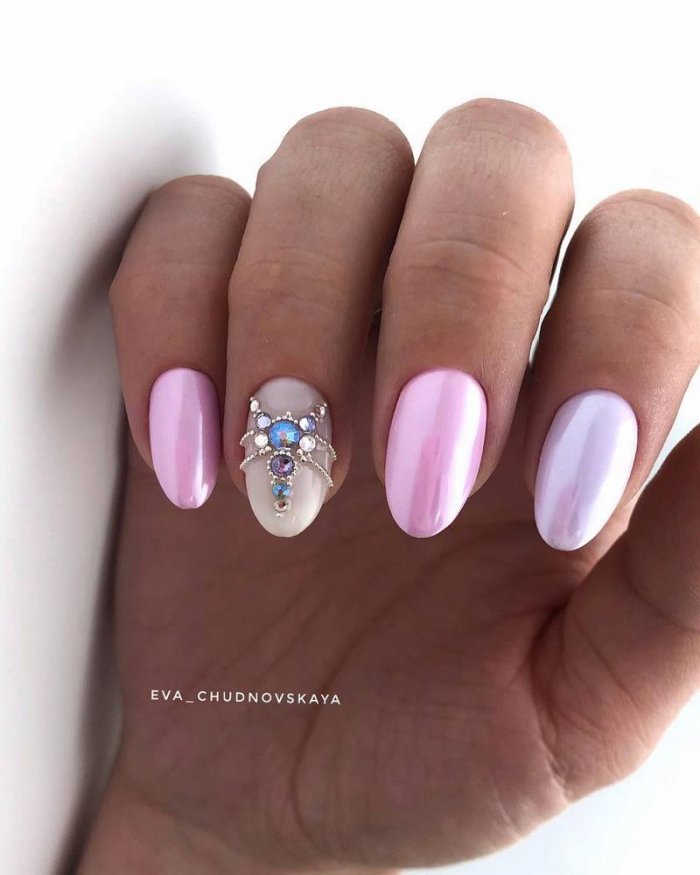 Весенний маникюр к 8 марта
