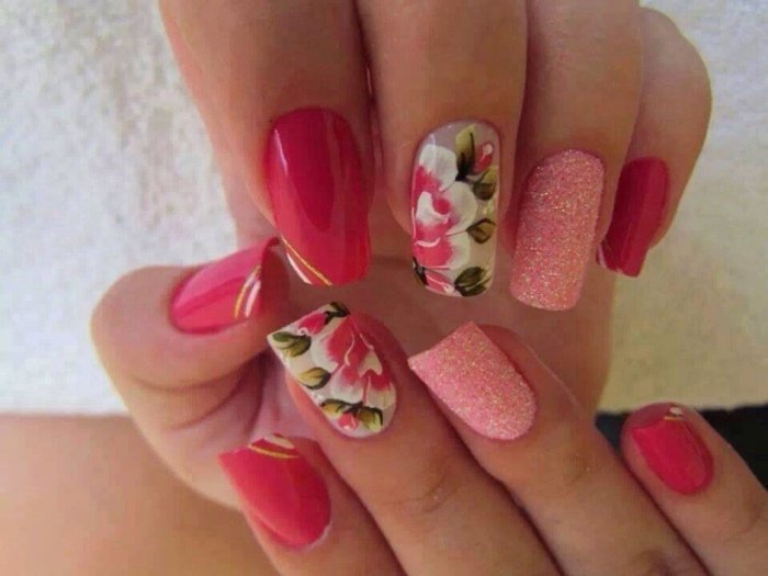 Розовые ногти