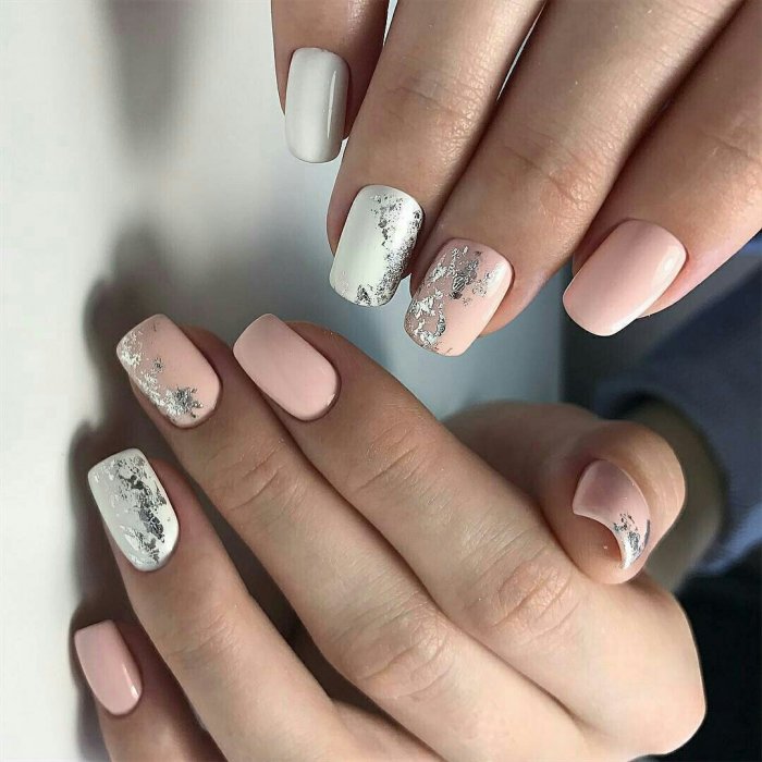 Яркий весенний маникюр