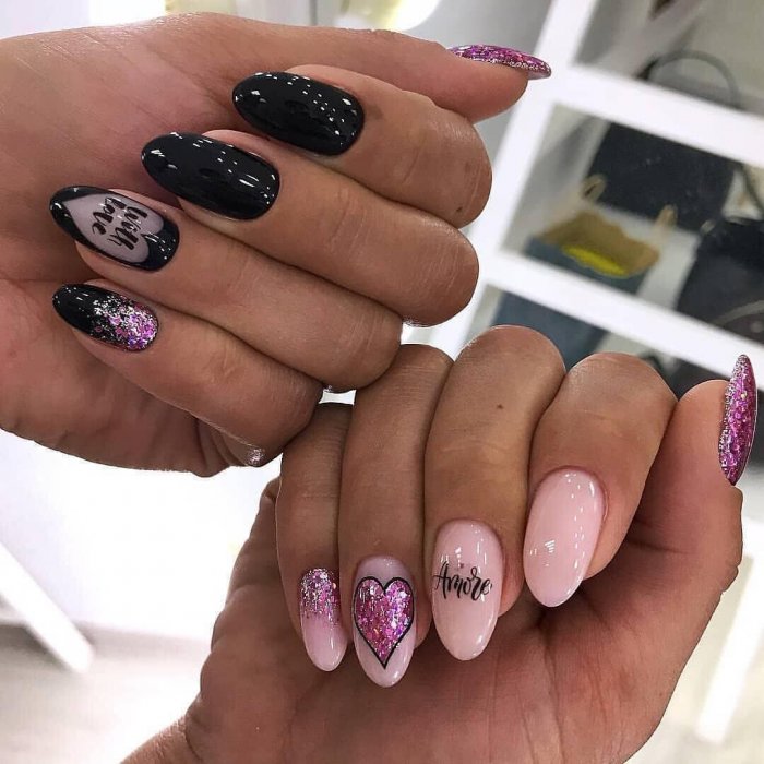 Маникюр с розами