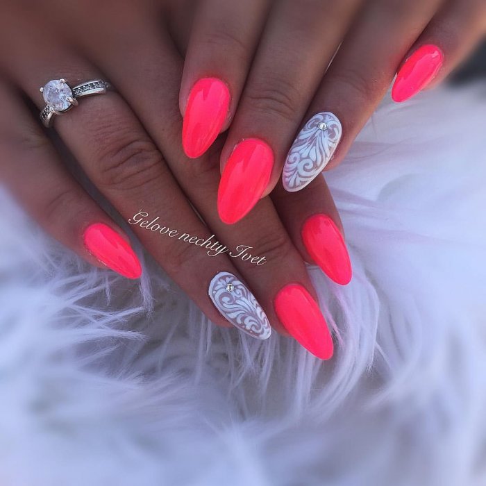 Ногти красивые красные к 8 марта