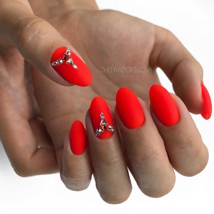 Ногти на 8 марта