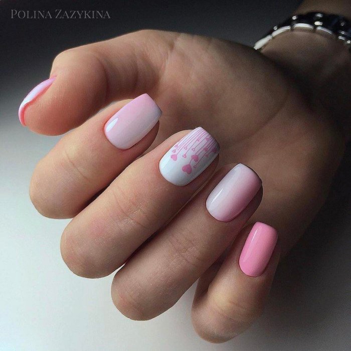 Маникюр яркий с рисунком