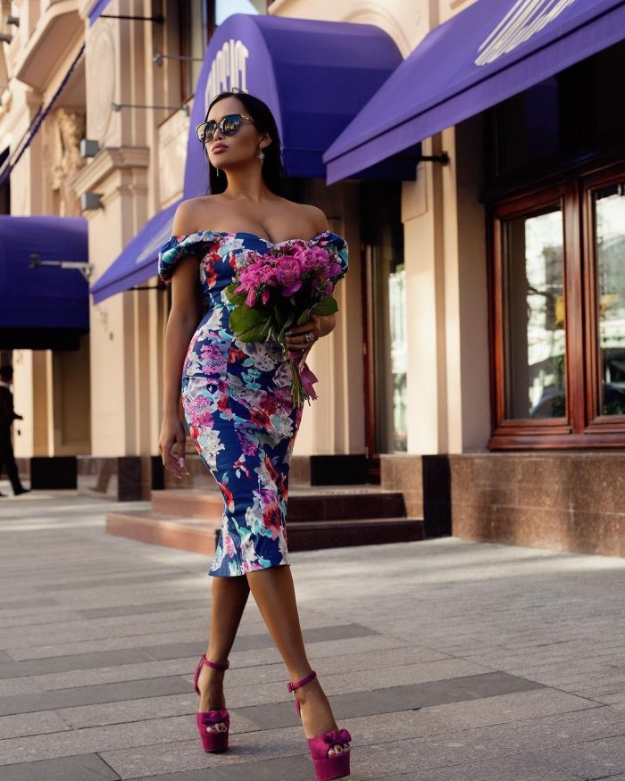 Красивые корпоративные платья