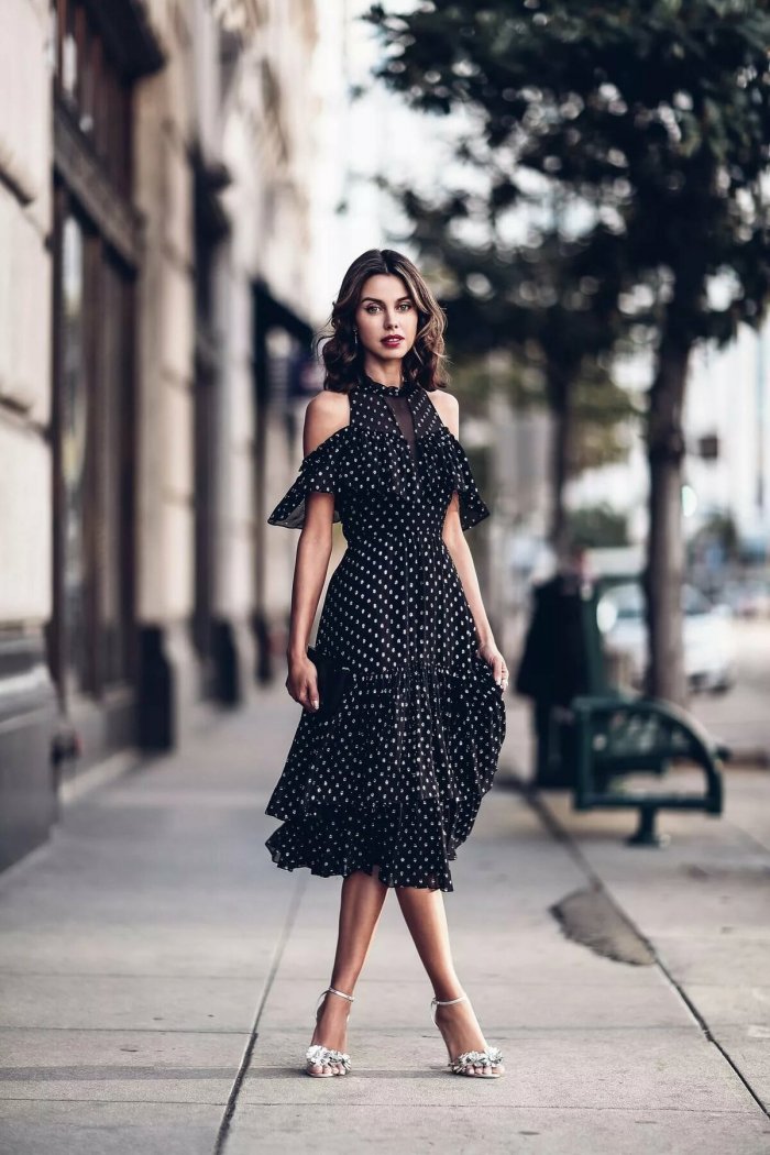 Женщина с цветами