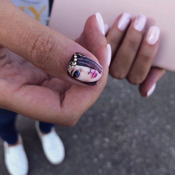 Мурское маникюр со смайликами