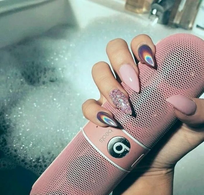 Маникюр зли подростков