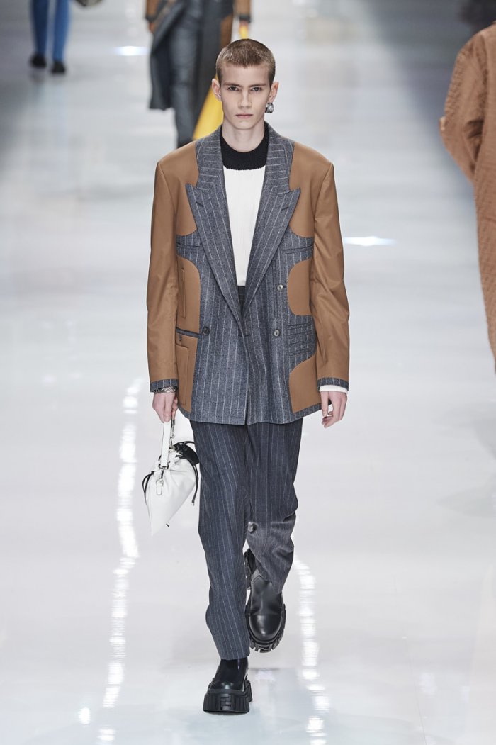 Показ осень зима 2020 Фенди