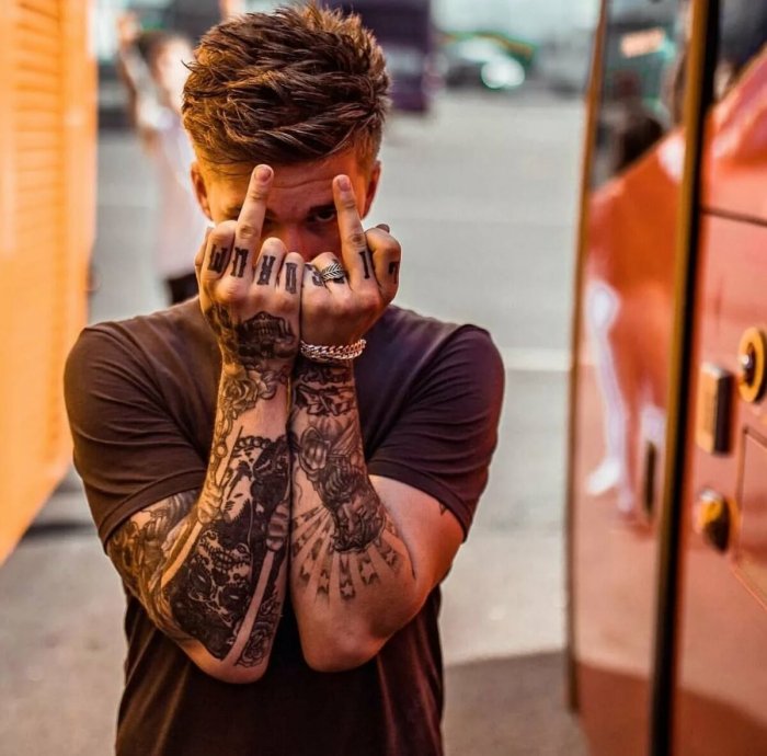 Тату на руке мужские