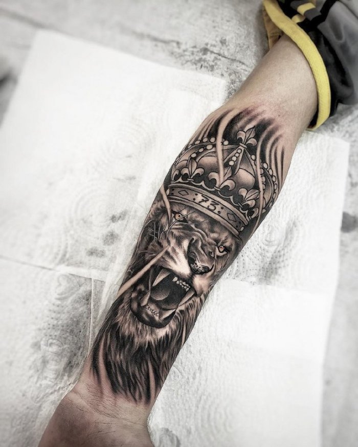 Тату на предплечье мужские олень