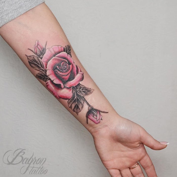 Красивые женские тату на руке