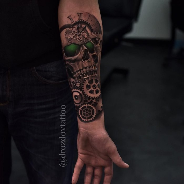 Тату на предплечье