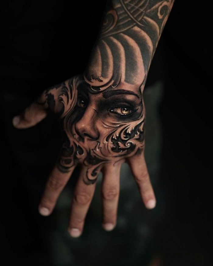 Тату на кисти мужские