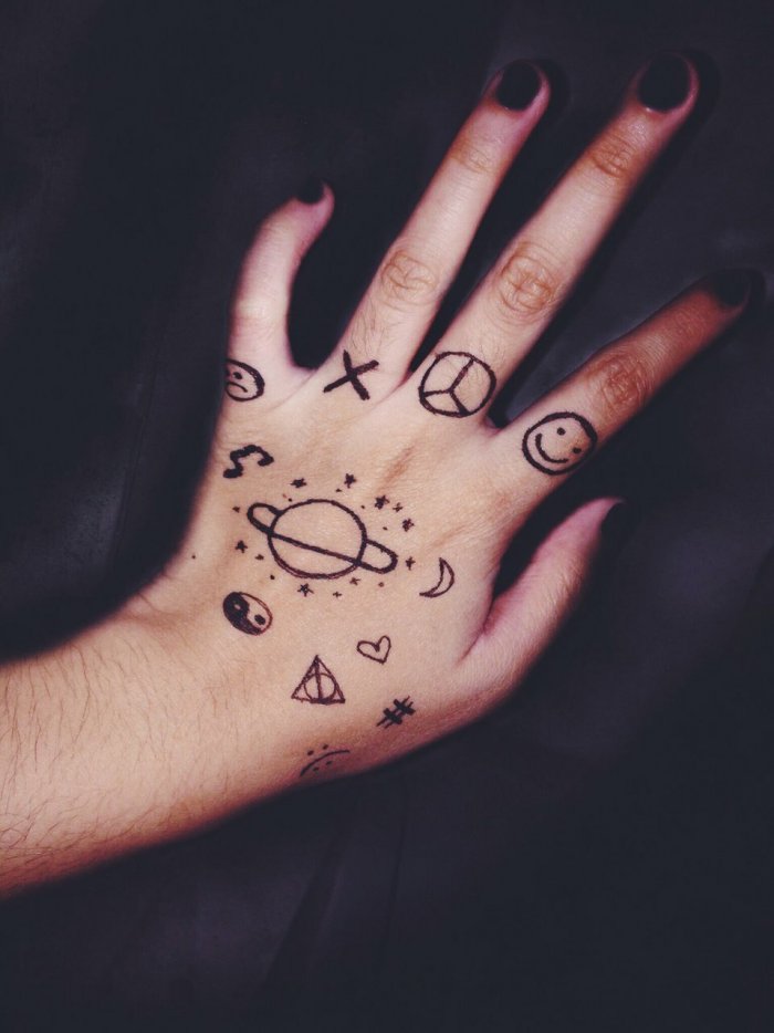 Лёгкое тату