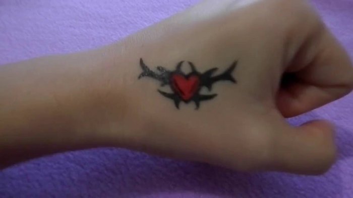 Маленькие тату гелевой ручкой