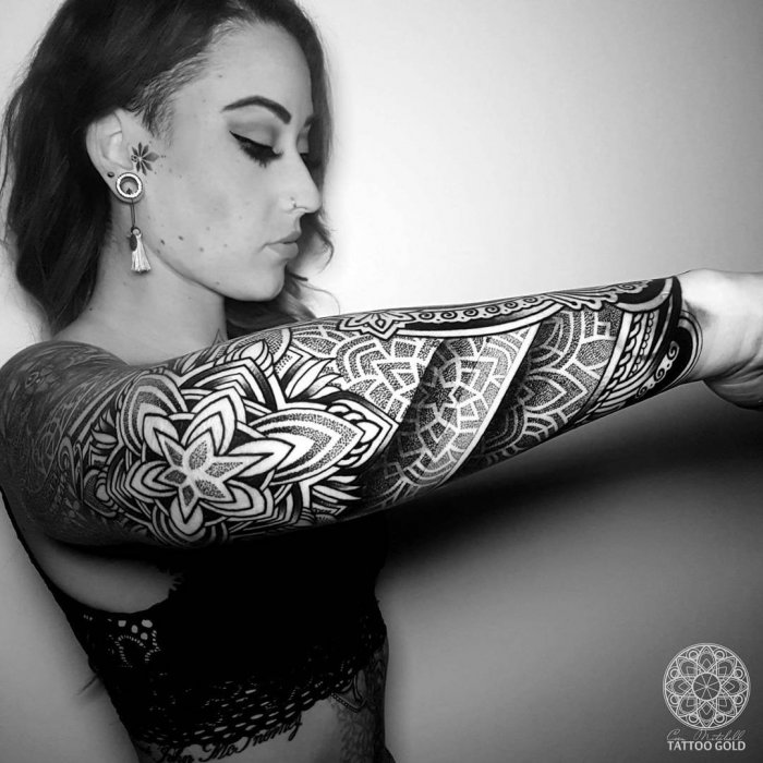 Тату напред плечее для девушек
