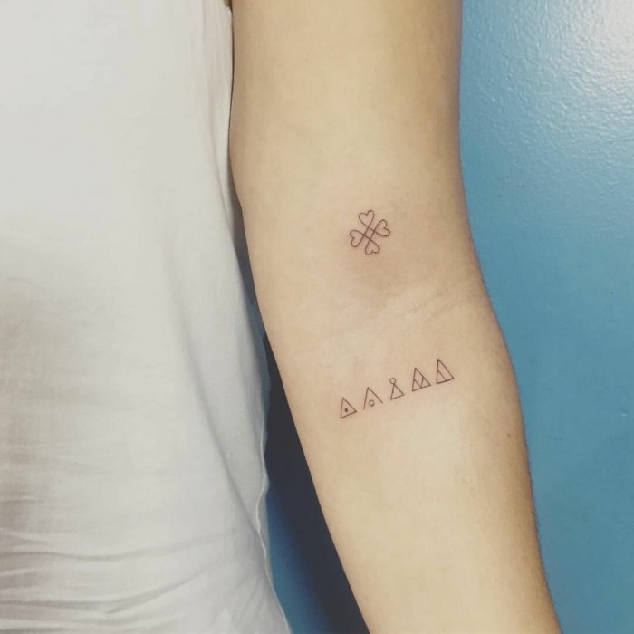 Татуировки для девушек на руке