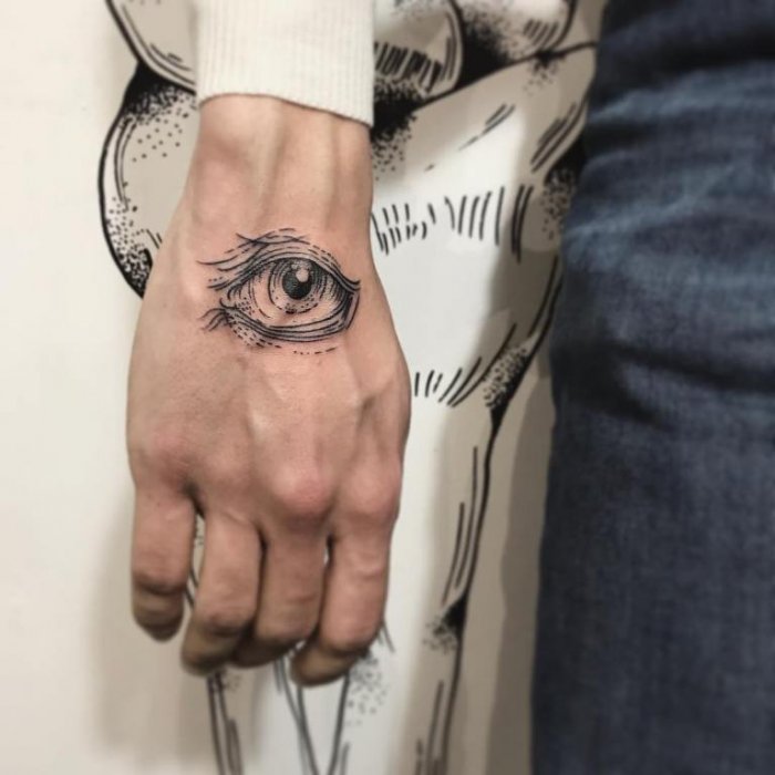 Тату треугольник