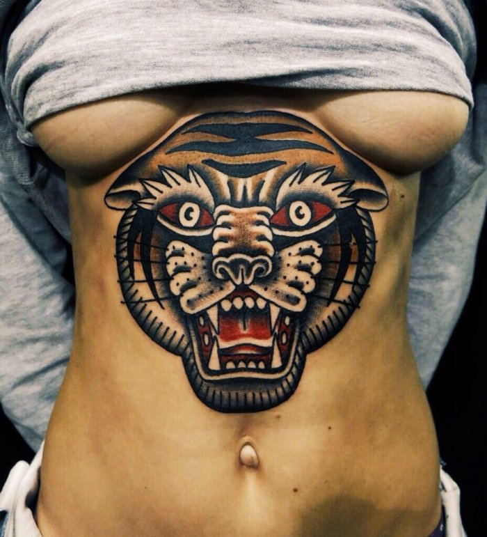 Тату на ребрах мужские