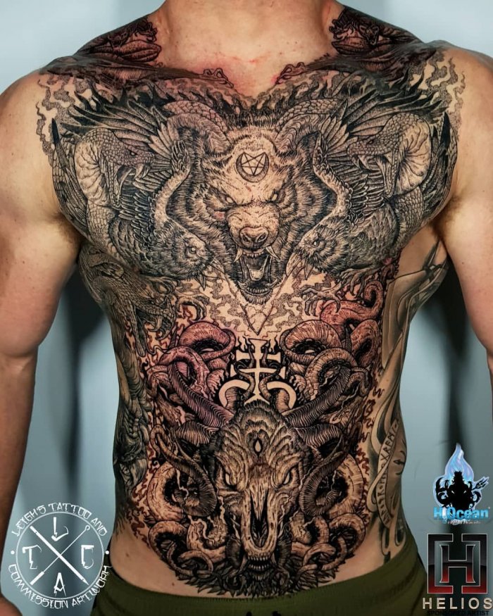 Тату змея на животе мужские