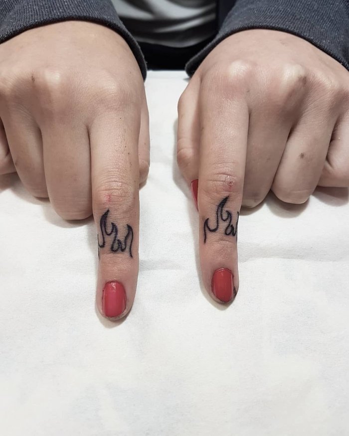 Тату на пальцах рук для мужчин