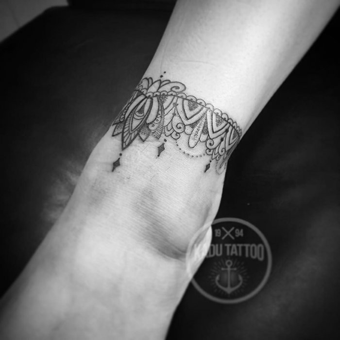 Эскизы тату на кисть