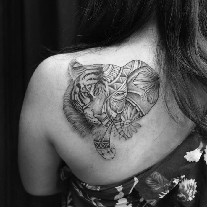 Тату на лопатке для девушек