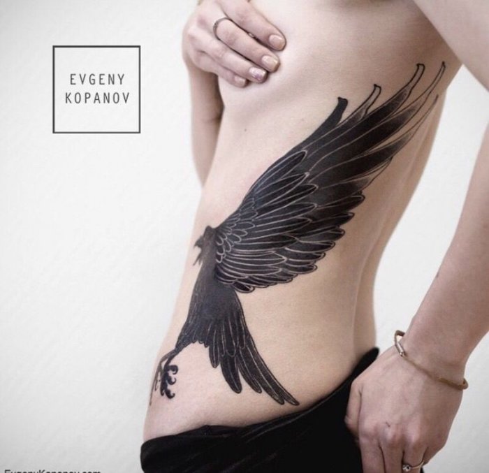 Тату на ребрах мужские