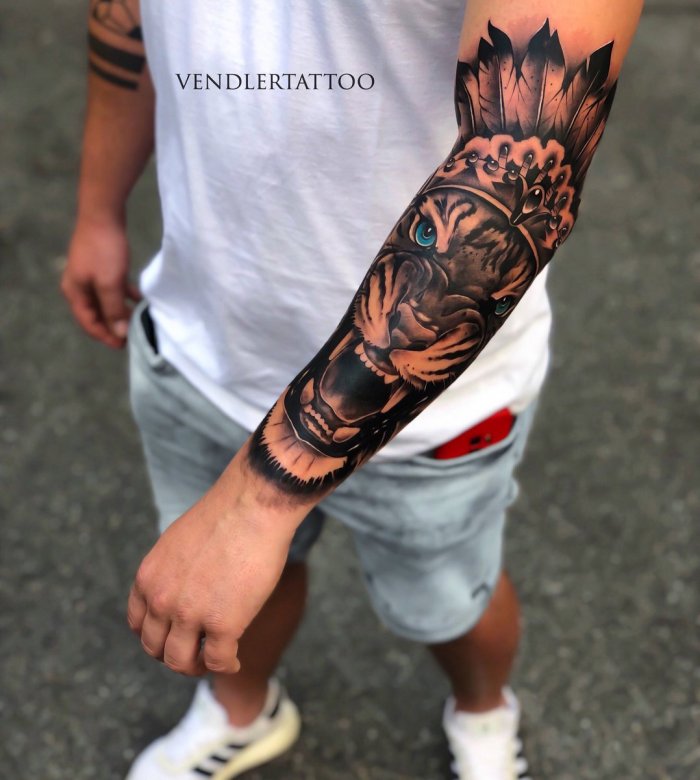 Тату на предплечье