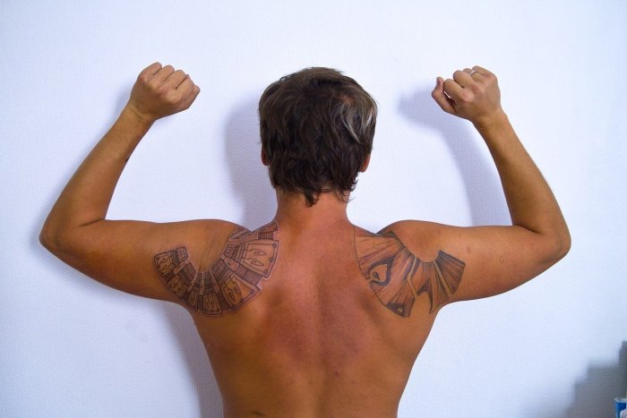 Тату на лопатке для мужчин